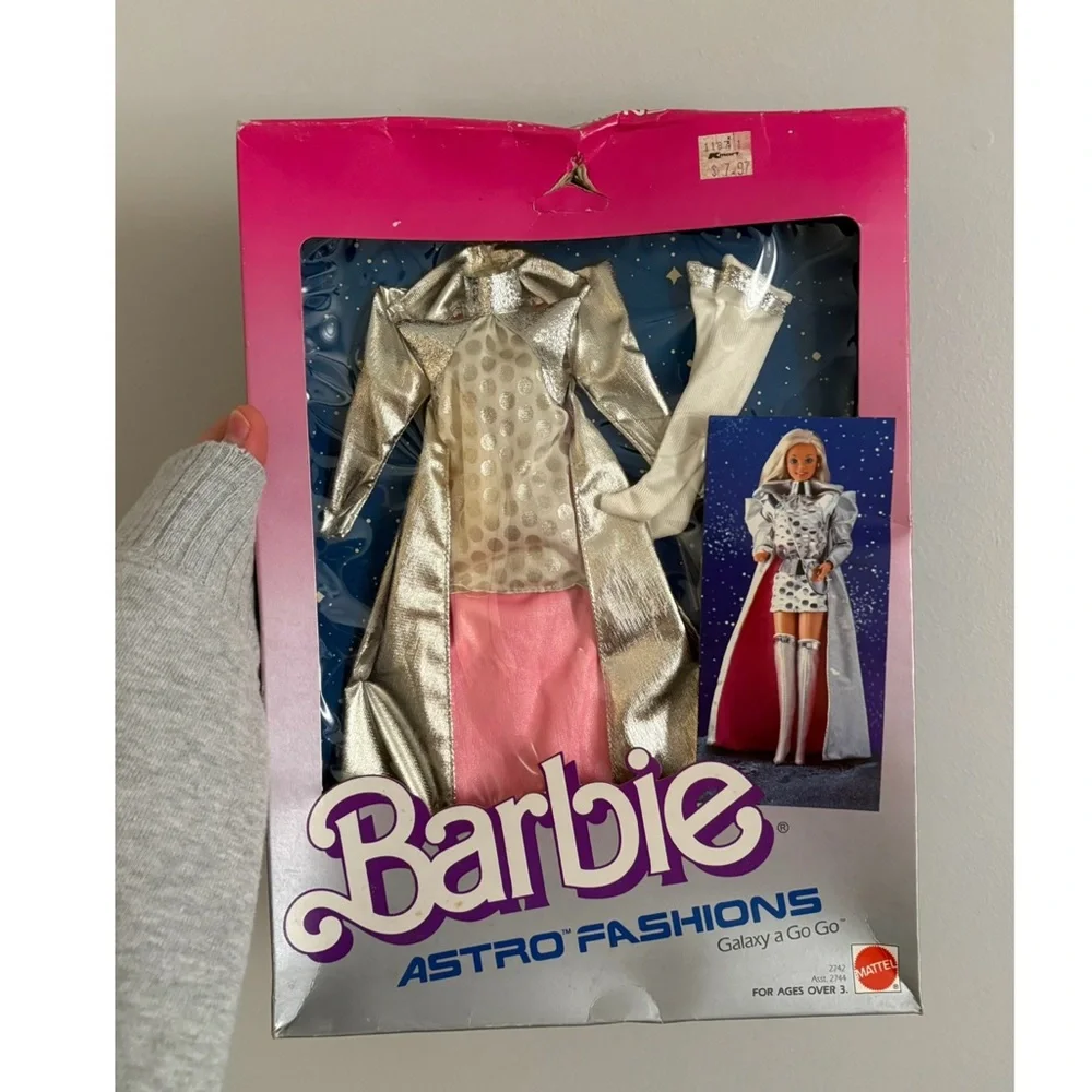 LOT OF 3 Barbie 1985 Astronaut Doll and 2 Separate Outfits - Picture 12 of 15